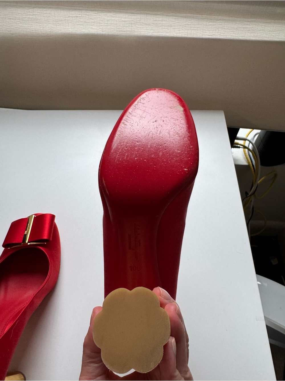 Salvatore Ferragamo Capua Bow Flower Heel - Picture 8 of 9